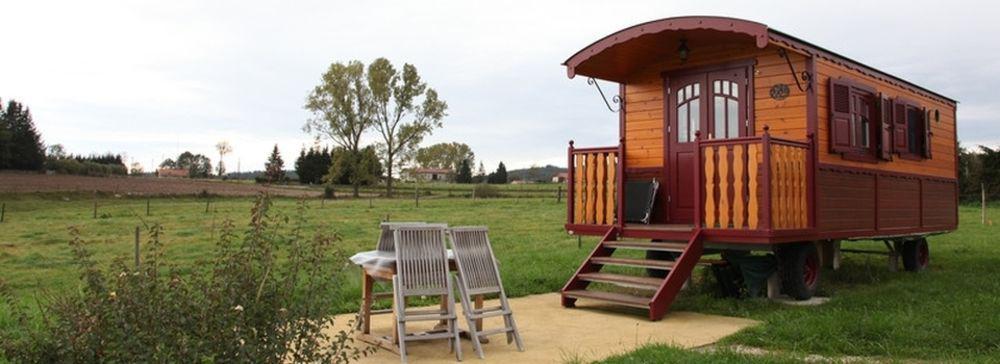 Les Roulottes De La Ferme Des Chanaux Saint-Julien-d'Ance Buitenkant foto